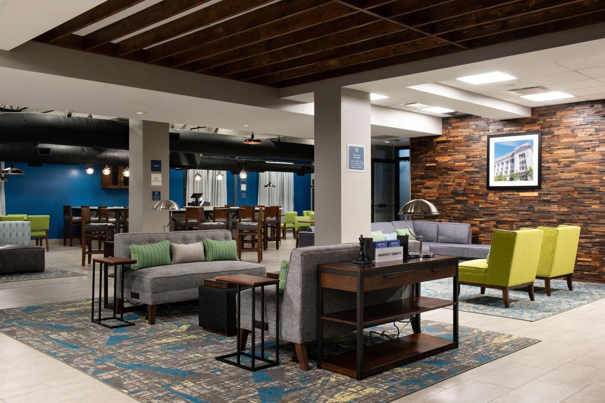 Four Points By Sheraton Omaha Midtown Exterior foto
